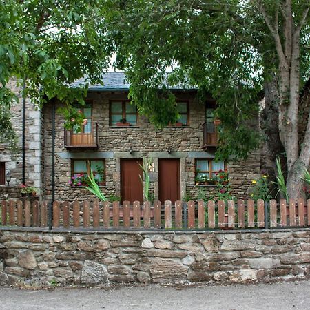 Casa Rural El Trubio Vigo de Sanabria ภายนอก รูปภาพ