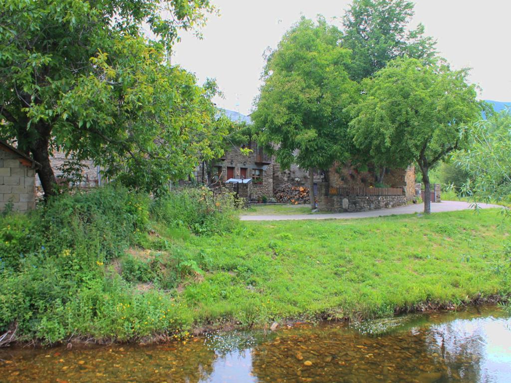 Casa Rural El Trubio Vigo de Sanabria ภายนอก รูปภาพ